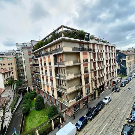 Appartement Guesthost - Porta Romana Luminoso Rifugio *