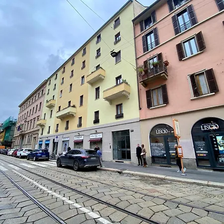 Appartement Guesthost - Porta Romana Luminoso Rifugio *